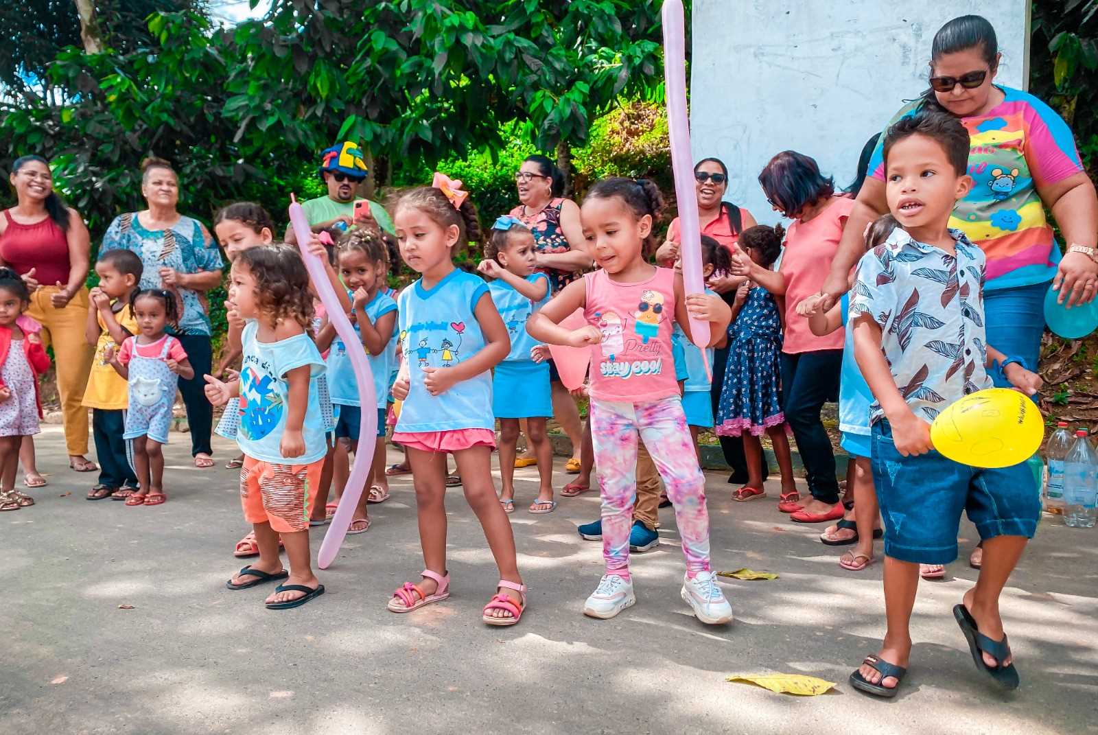 Camacã: Projeto Ruas de Lazer chega a Creche de Leoventura